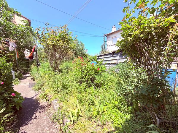 Appartement 72 m² avec terrain constructible Beau potentiel