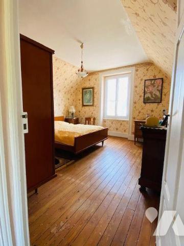 A Vendre à Perros-Guirec (22700) en Côtes-d'Armor (22),  centre-ville, maison ancienne à rénove...