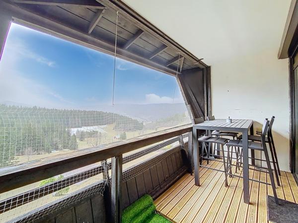 SUPERBE appartement, refait à neuf en 2023, vendu meublé, mobilier et cuisine de haute qualité