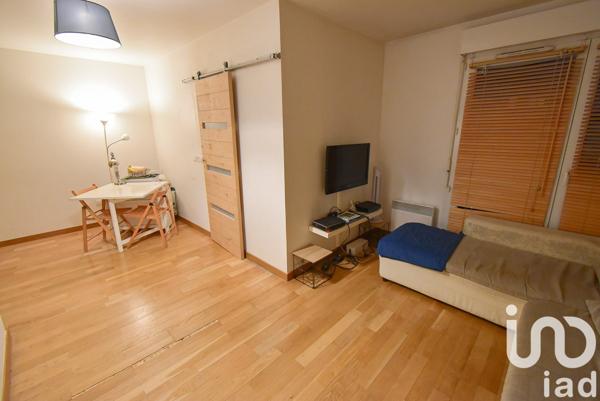 Appartement 2 pièces de 48 m² à Noisy-le-Grand (93160)