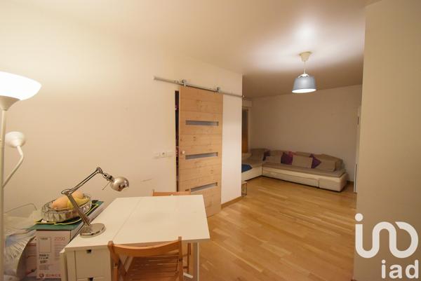 Appartement 2 pièces de 48 m² à Noisy-le-Grand (93160)