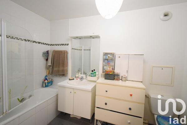 Appartement 2 pièces de 48 m² à Noisy-le-Grand (93160)