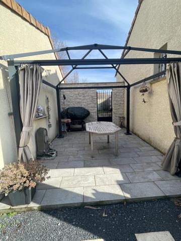 Vous cherchez un cadre de vie privilégié en pleine nature tout en étant proche des commodités ?