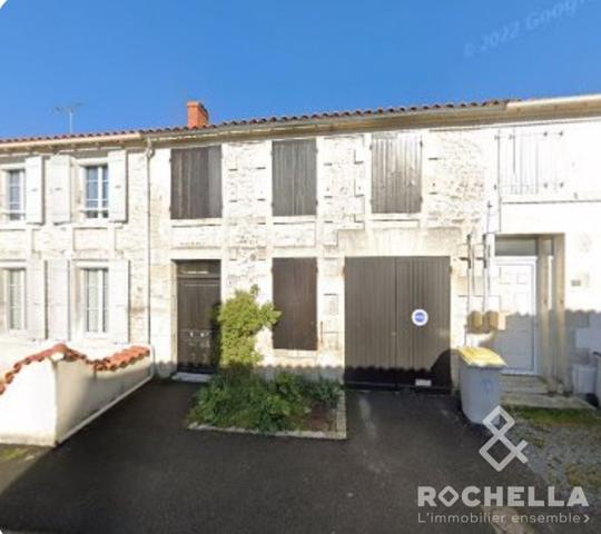 MAISON AVEC JARDIN ET GARAGE