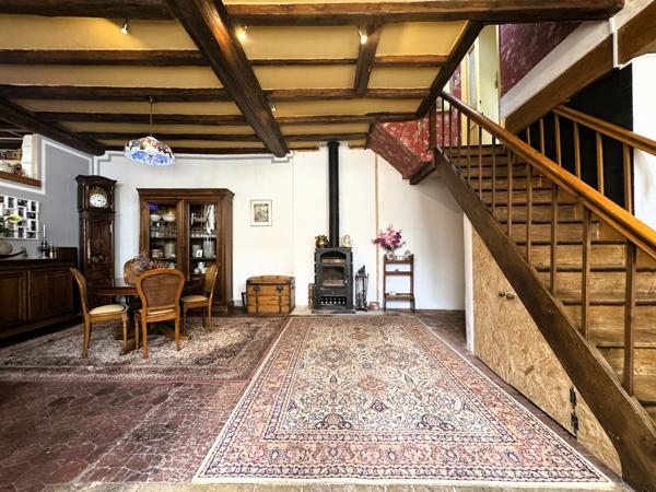 Maison 10 pièces - 280 m² Exclusivité efficity