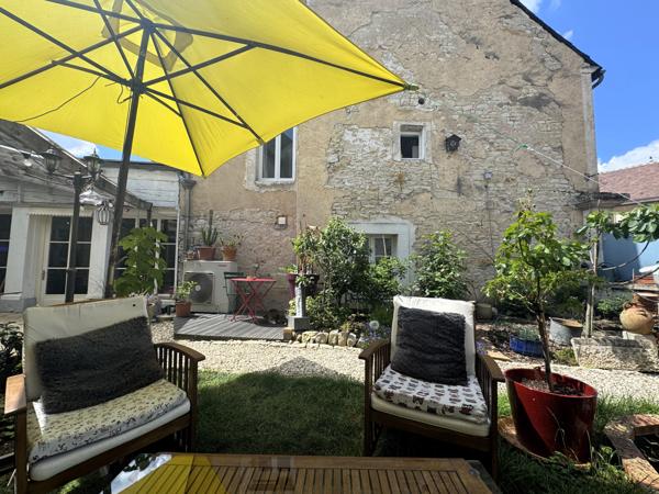 Maison 10 pièces - 280 m² Exclusivité efficity