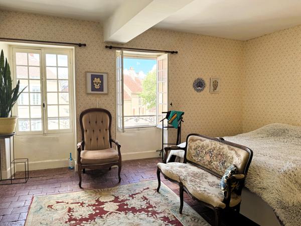 Maison 10 pièces - 280 m² Exclusivité efficity