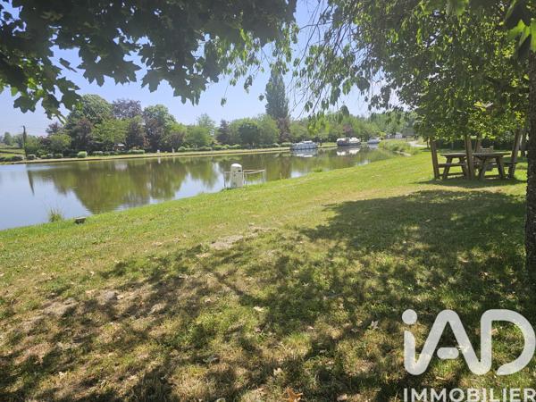 Immeuble à vendre 110 m² Génelard