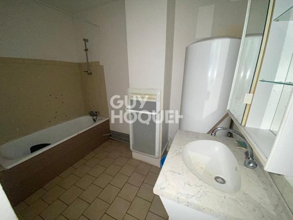 NARBONNE : appartement F3 (57.80 m²) en location