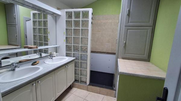 Maison 5 pièce(s) 81.5 m2 Le Palais , Le palais