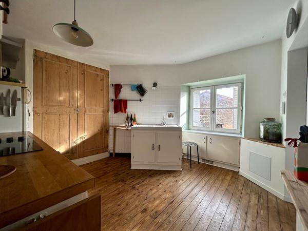 CENTRE VILLE DE POITIERS - PLACE DE LA LIBERTE - APPARTEMENT T 2 Poitiers (86000)