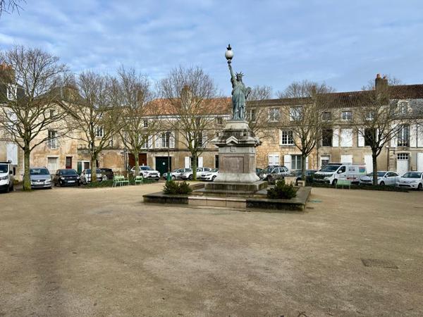 CENTRE VILLE DE POITIERS - PLACE DE LA LIBERTE - APPARTEMENT T 2 Poitiers (86000)