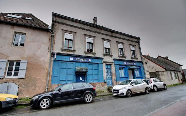 Immeuble à vendre    2 pièces •  La Tagnière