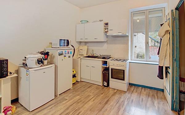 Immeuble à vendre    2 pièces •  La Tagnière