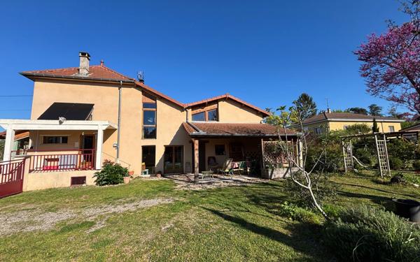 Maison à vendre    5 pièces •  Bourg-de-Péage