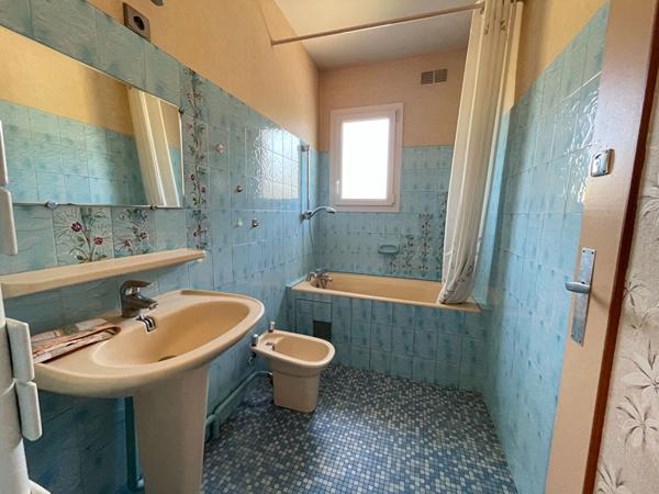 Maison Saint Avertin 7 pièce(s) 99.25 m2 - 1500 m2 de jardin