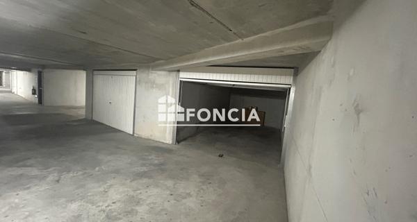 À vendre Parking 18 m² - Marseille 13008