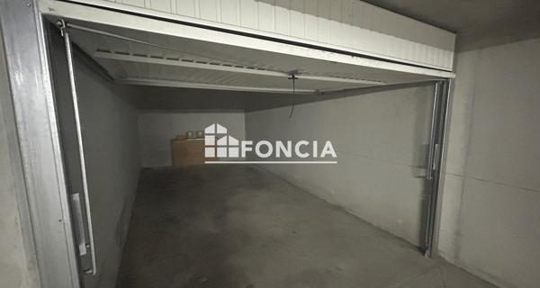 À vendre Parking 18 m² - Marseille 13008