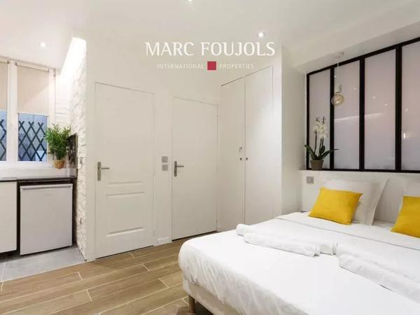 Paris 7 Gros Caillou : deux pièces rénové