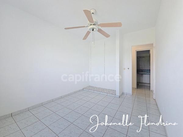 Maison avec vue dégagée, 3 chambres + mezzanine, possibilité de bas de villa - 3 000 m² de terrain