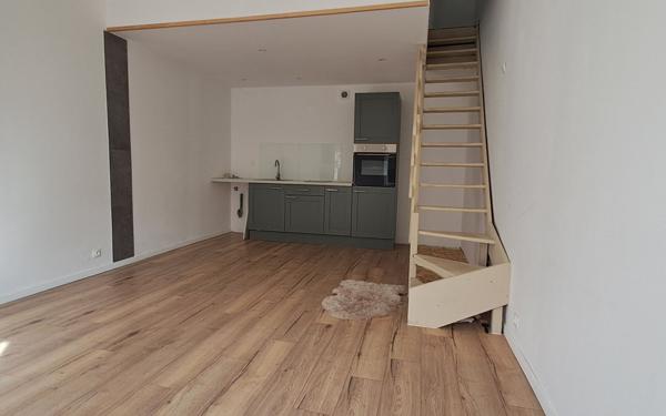 Maison à louer    1 pièce •  Saint-Quentin