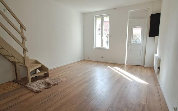 Maison à louer    1 pièce •  Saint-Quentin