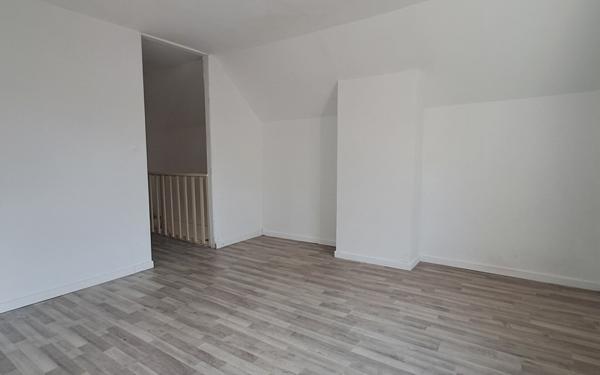 Maison à louer    1 pièce •  Saint-Quentin