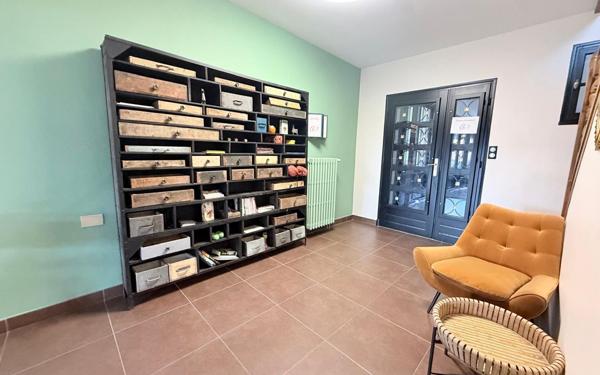 Maison à vendre    6 pièces • 262 m2 Chauny