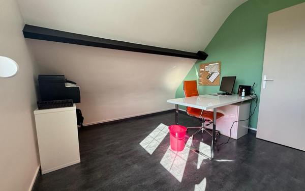 Maison à vendre    6 pièces • 262 m2 Chauny