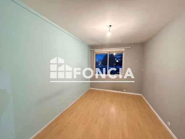 Location Appartement 3 pièces 67.18 m² - 79 AVENUE DU 8 MAI 1945 - LE MAS REBUFER Bron 69500