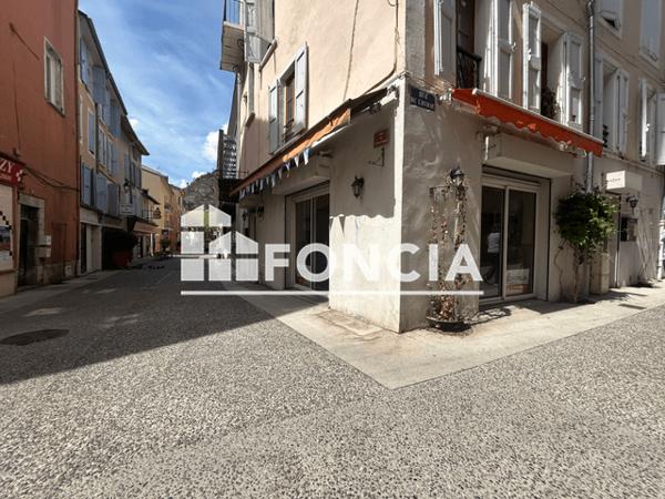 Location Local commercial 3 pièces 90 m² - 1 RUE DE L'HUBAC Digne-les-bains 04000