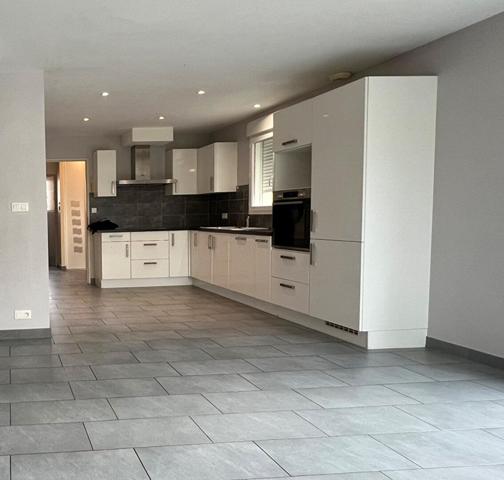 Maison Pouilley Francais 6 pièce(s) 114.69 m2