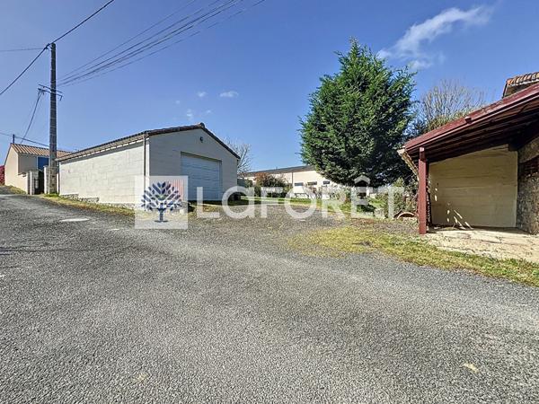 Achat terrain La Chapelle-Saint-Laurent - 648 m² - 35 600 €