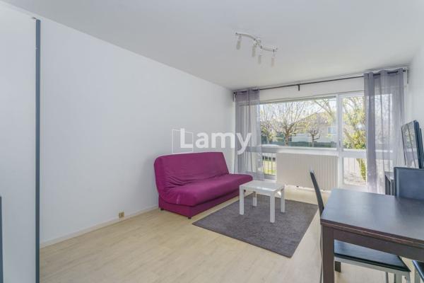 Parking + annexe + appartement