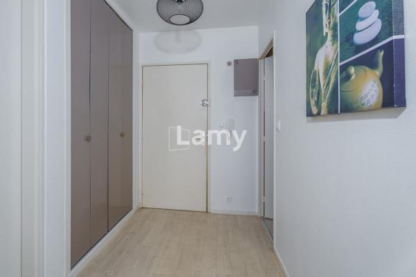 Parking + annexe + appartement