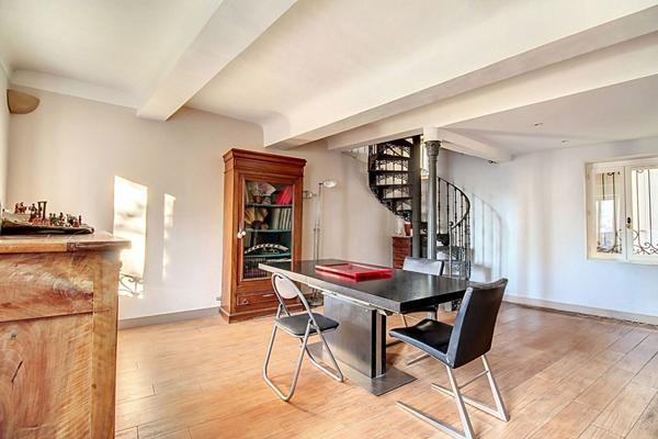 Vitrolles Village, Maison T5 avec 3 chambres, terrasse, garage au vieux village