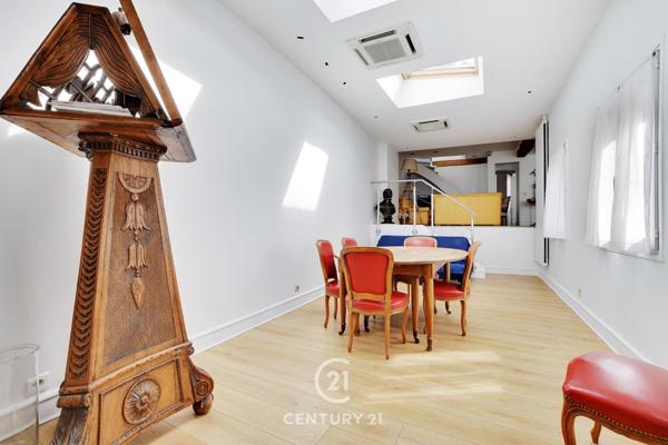 Appartement T5 à vendre  5 pièces - 154,21 m2 PARIS - 75007