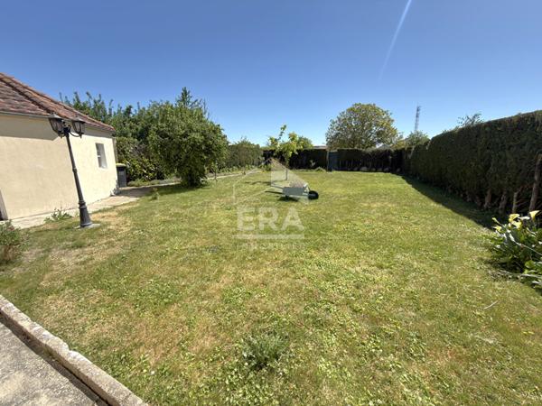 Maison divisée en 2 logements indépendants à Mormant