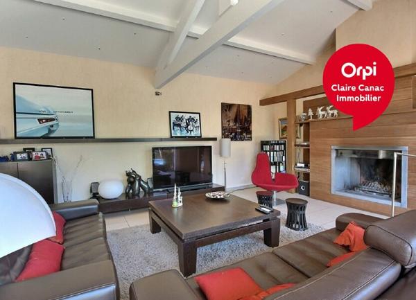 Maison à vendre    5 pièces •  Lagarrigue