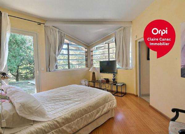 Maison à vendre    5 pièces •  Lagarrigue