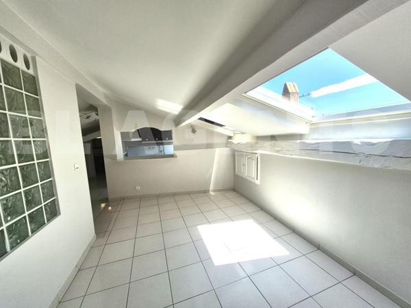 Appartement 2 pièce(s) 64 m2