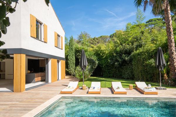 Maison à vendre  5 pièces - 140 m2 LA CROIX VALMER - 83