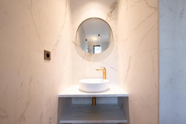 Maison à vendre  5 pièces - 140 m2 LA CROIX VALMER - 83