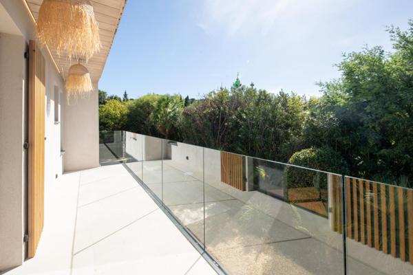 Maison à vendre  5 pièces - 140 m2 LA CROIX VALMER - 83