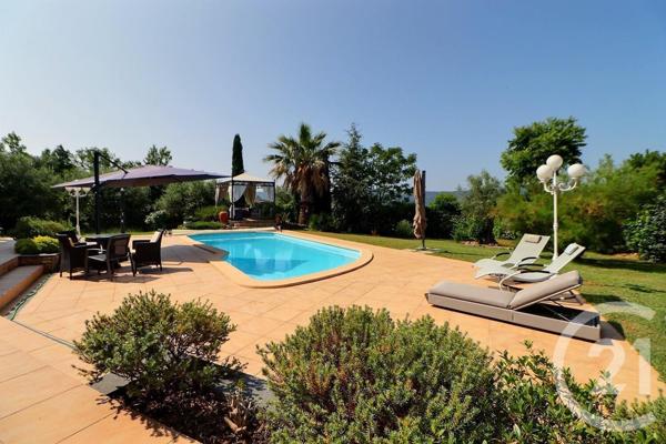 Maison à vendre  6 pièces - 182 m2 BAGNOLS EN FORET - 83