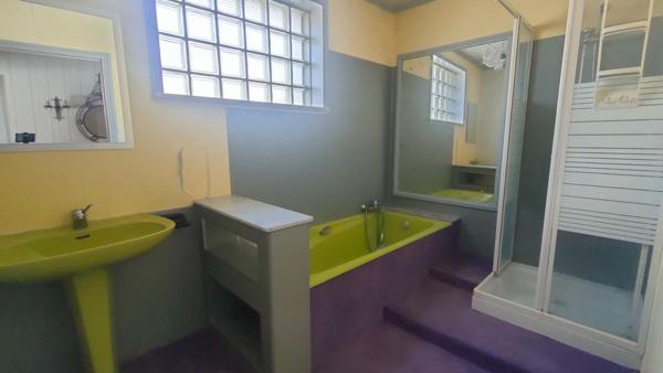 Maison de village 206 M2 avec terrain et piscine