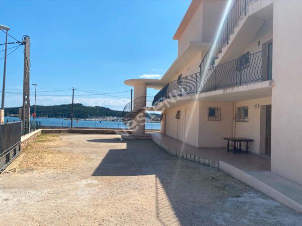 Immeuble à vendre à La Seyne sur Mer - Corniche de Tamaris avec vue mer