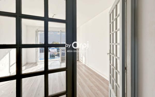 Appartement à vendre    3 pièces • 53 m2 Montluçon