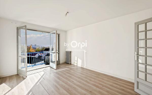 Appartement à vendre    3 pièces • 53 m2 Montluçon