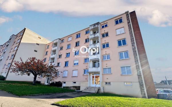 Appartement à vendre    3 pièces • 53 m2 Montluçon